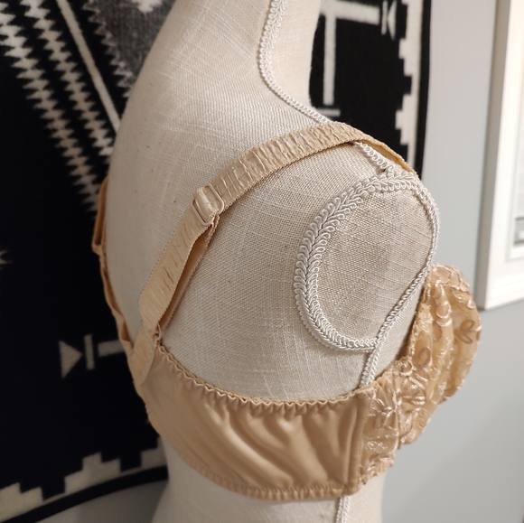 🍂 EUC Samanta Model A922 Full Coverage Unlined Underwire Bra, Gold Nude, 38DD - Picture 10 of 16